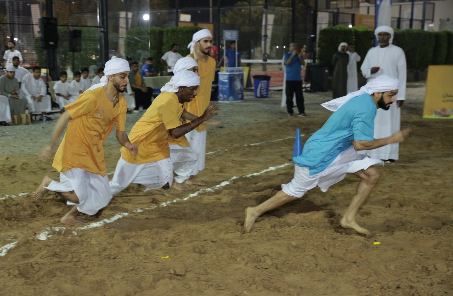 عبد العزيز النعيمي يشهد جانباً من منافسات دورة عجمان الرياضية