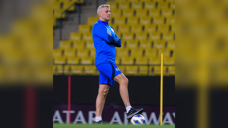 5 عوامل قادت العين لتجديد عقد المدرب كريسبو