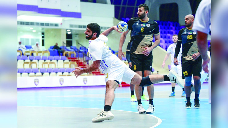 «يد» مليحة تصافح العين