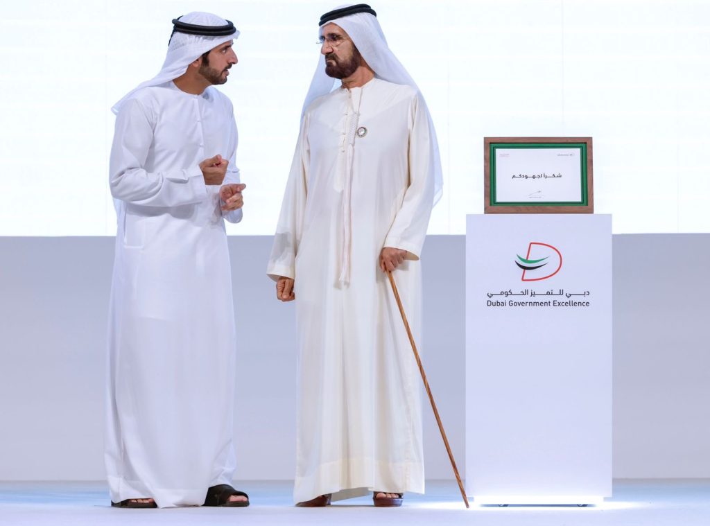 محمد بن راشد: رسالتي للجميع.. التميز رحلة وليست وجهة وتوقعات الناس ترتفع مع تحسن الخدمات