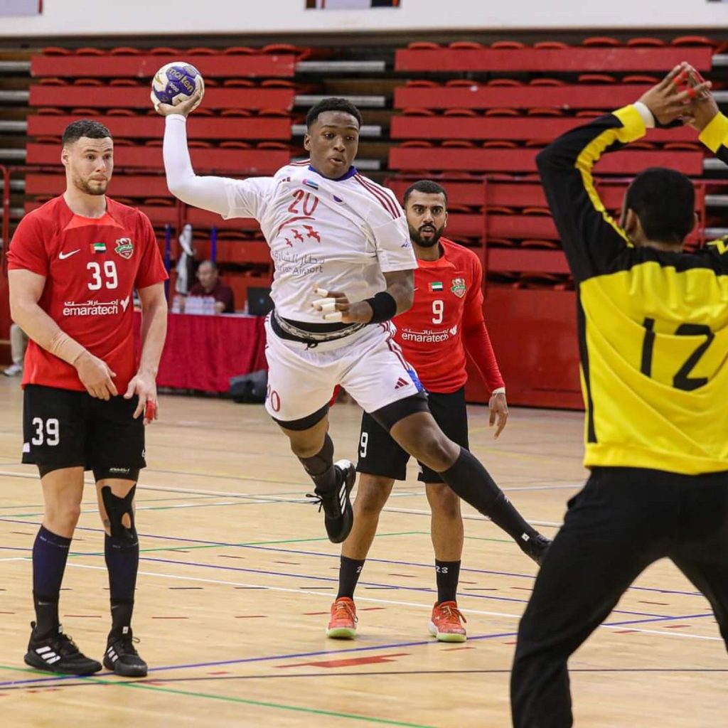 الشارقة يعزز صدارة دوري اليد بالنقطة الـ 28