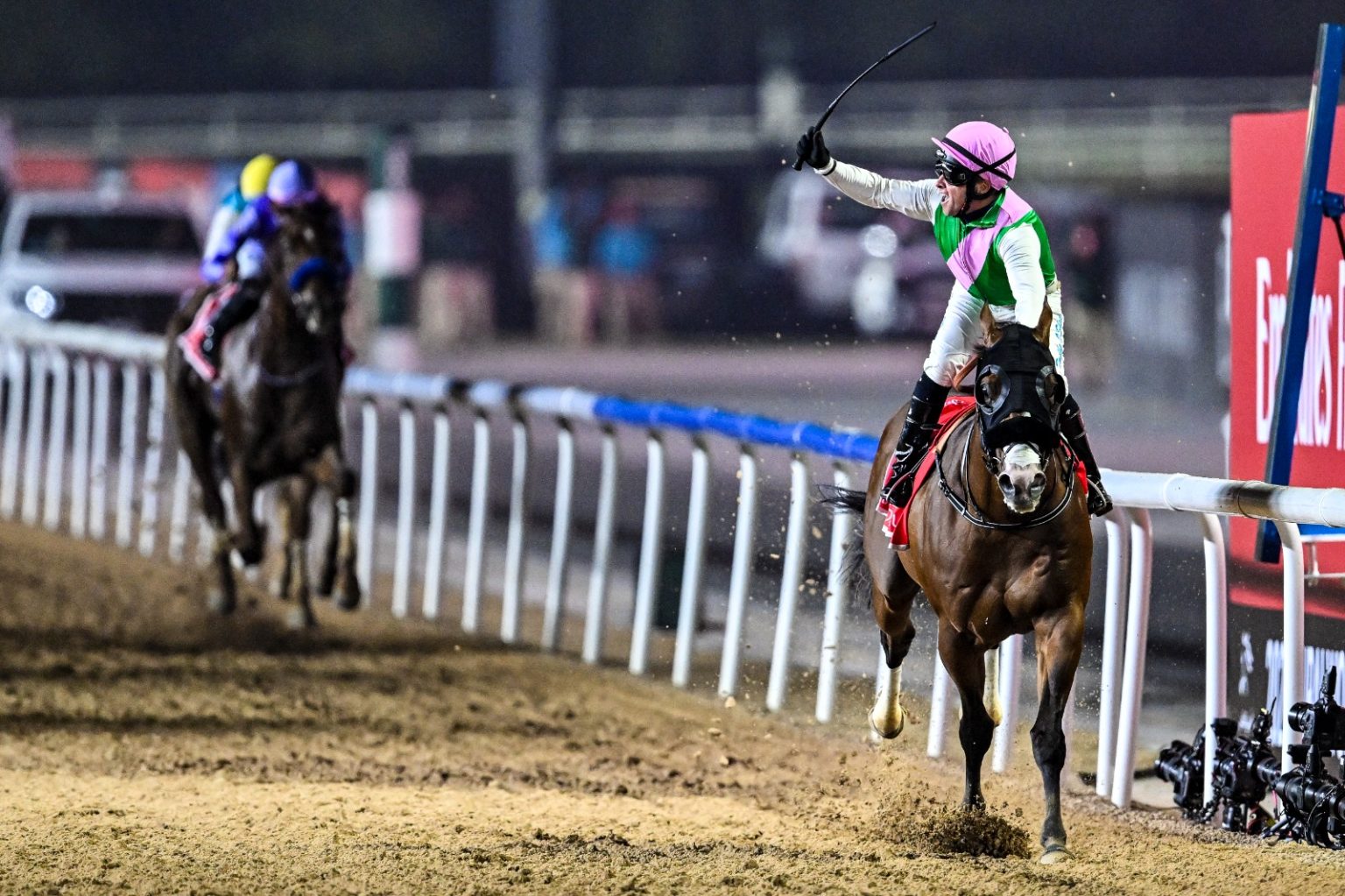 “لوريل ريفر” يهدي السعودية لقب كأس دبي العالمي (فيديو)