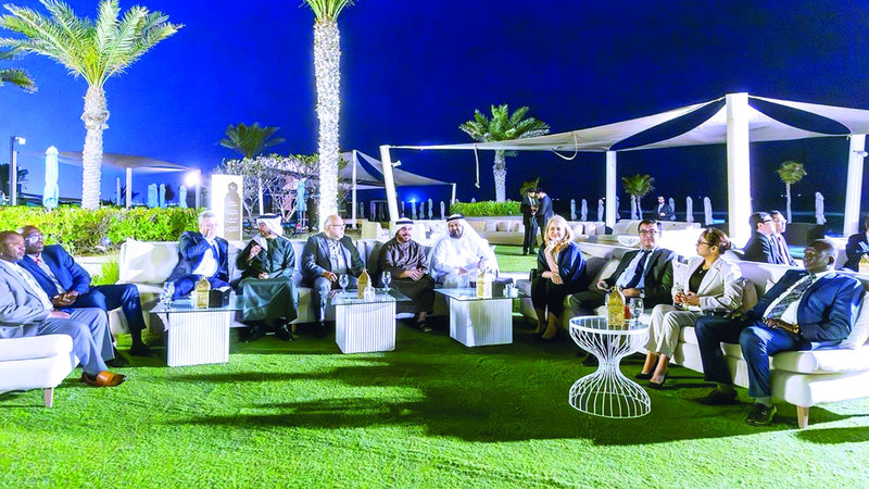 «غرفة عجمان» تبحث تعزيز شبكة علاقاتها العالمية