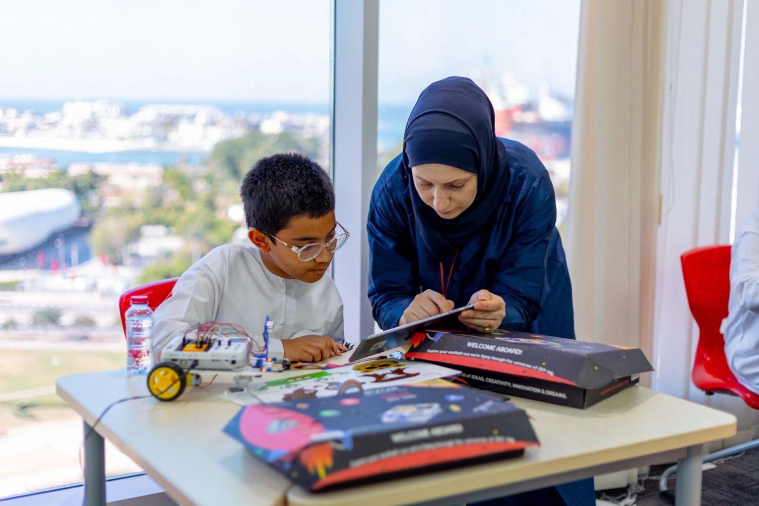 «التربية» تحدد آخر موعد لحجز اختبارات رخص “المهن التعليمية”