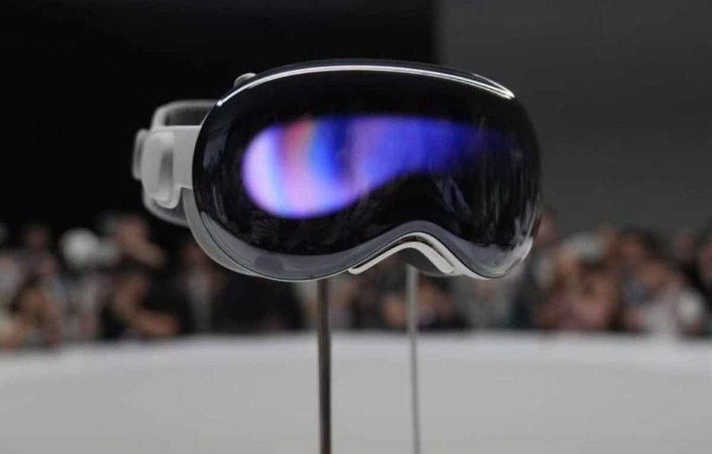 تقرير: عملاء آبل يفقدون الاهتمام بنظارة فيجن برو