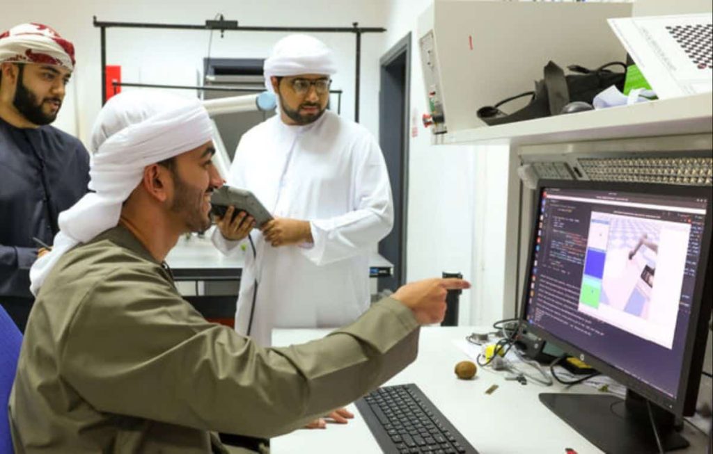 جامعة خليفة للعلوم والتكنولوجيا وسلال تتعاونان لإنشاء مركز التميز في الروبوتات والأتمتة الزراعية