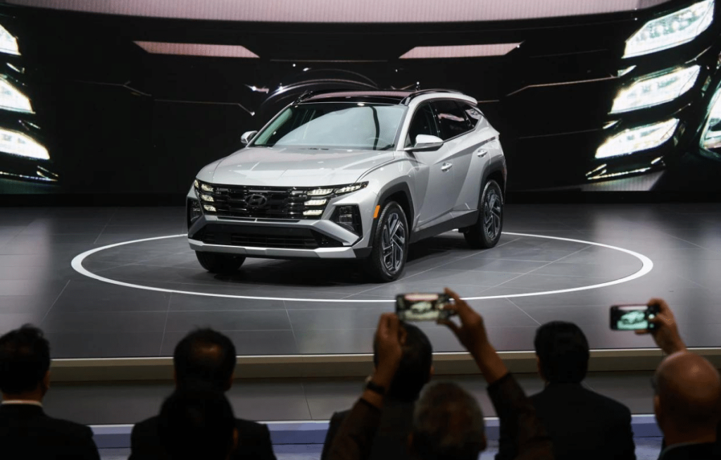 إكس تخسر إعلانات هيونداي بسبب المحتوى الضار