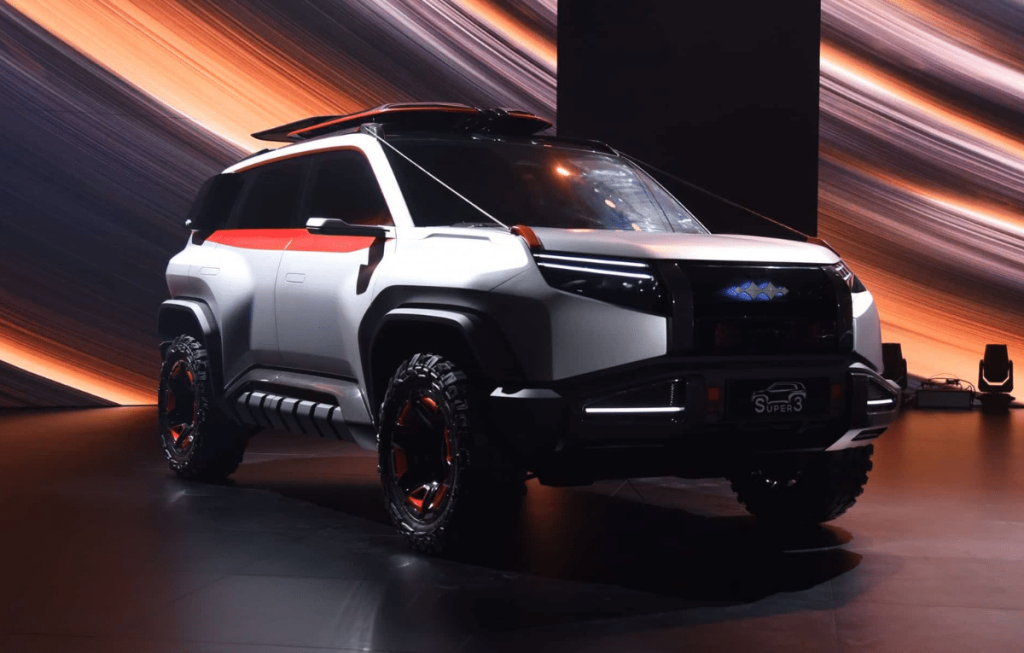 BYD تكشف عن سيارة كهربائية مع مهبط للطائرات المسيرة