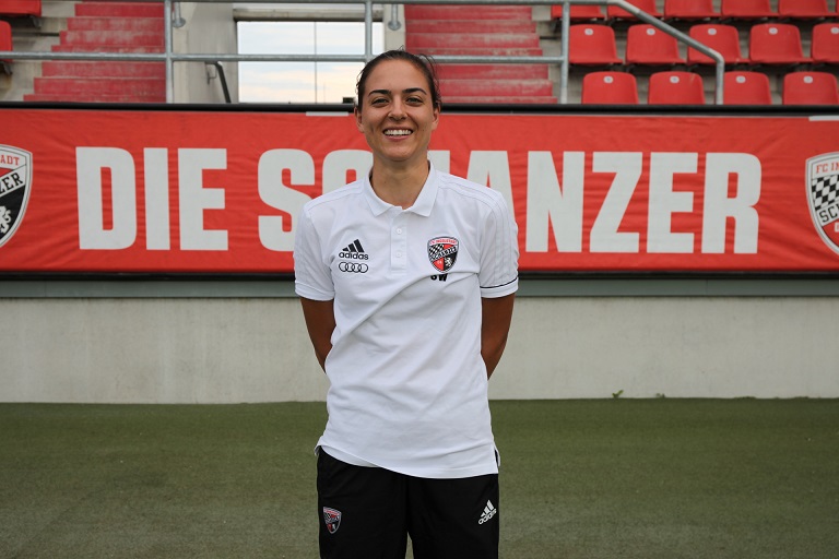 الألمانية سابرينا أول مدربة في تاريخ فرق الرجال