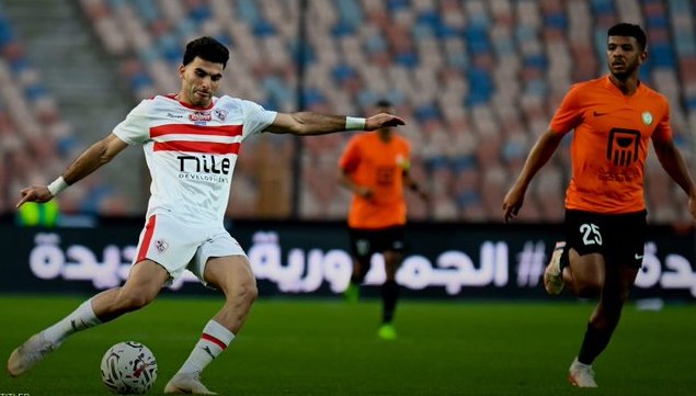 الزمالك يفوز في الدوري المصري ويتساوى مع الأهلي