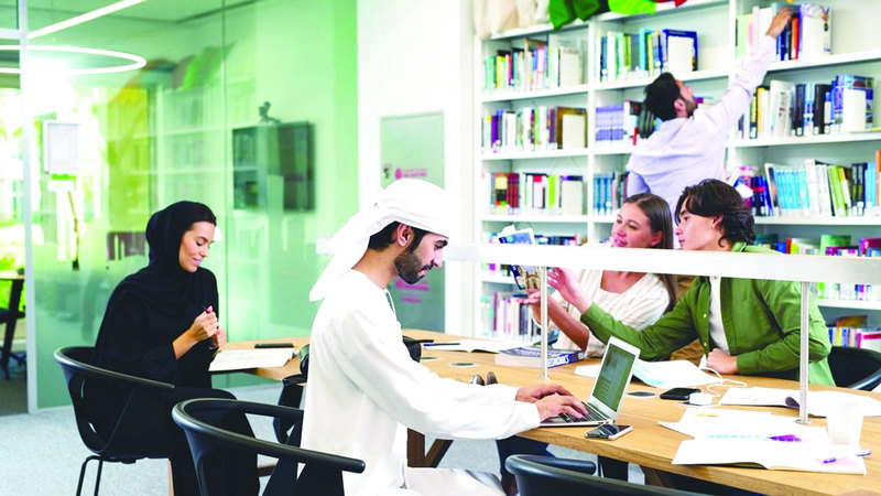 أكاديميون: اختيار التخصصات المطلوبة في سوق العمل يدعم فرص الطلبة الملتحقين بالجامعات