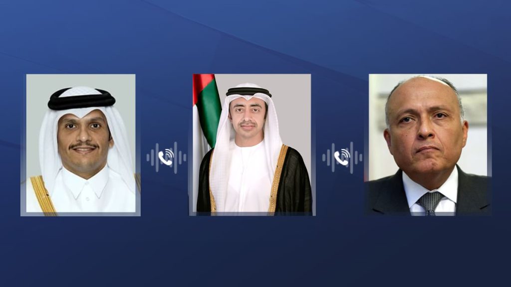 عبدالله بن زايد يبحث ورئيس الوزراء القطري ووزير الخارجية المصري الأوضاع في غزة وجهود وقف إطلاق النار