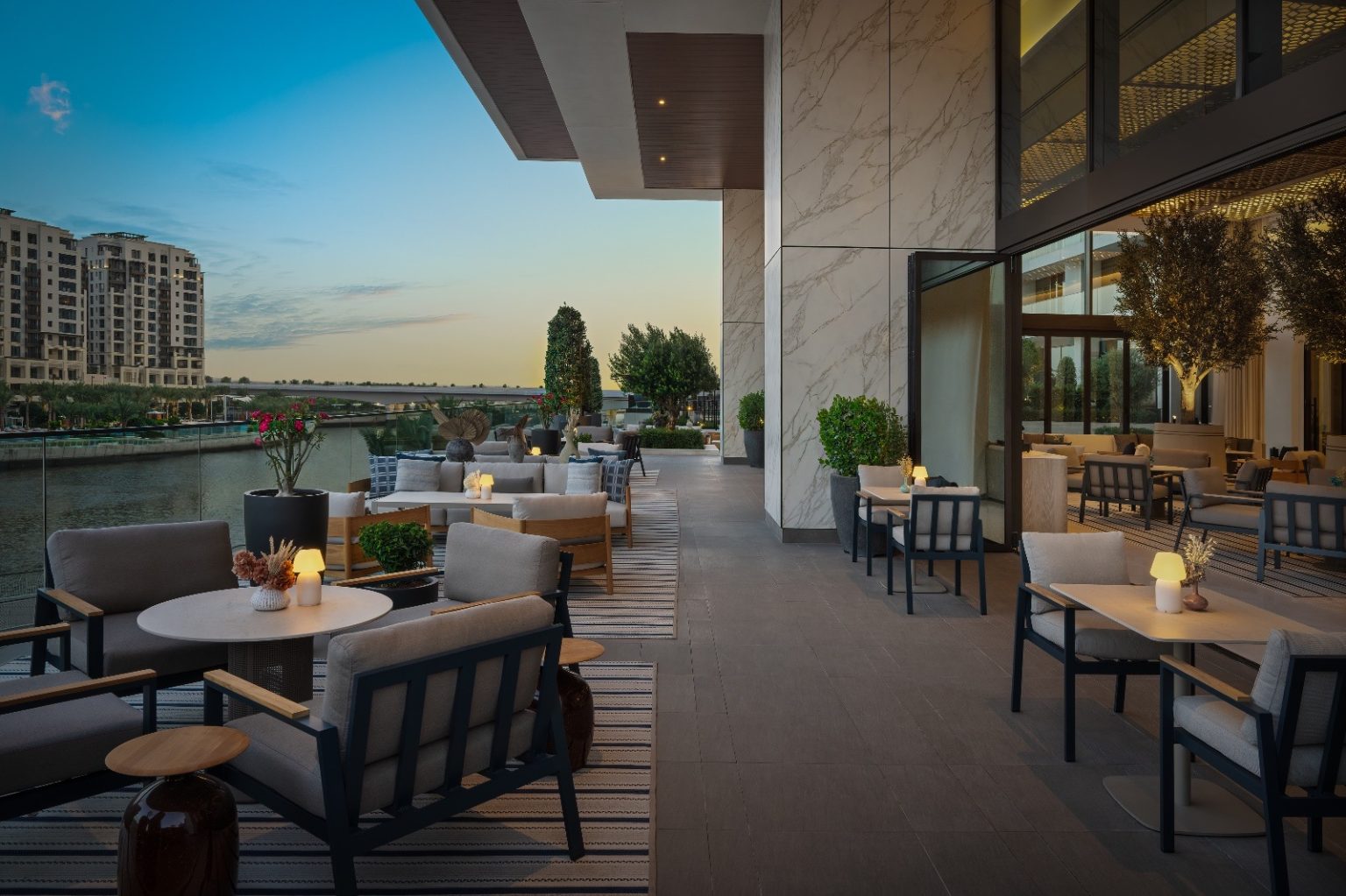 القطاع السياحي بالإمارات مساهم رئيسي في تنويع الاقتصاد الوطني