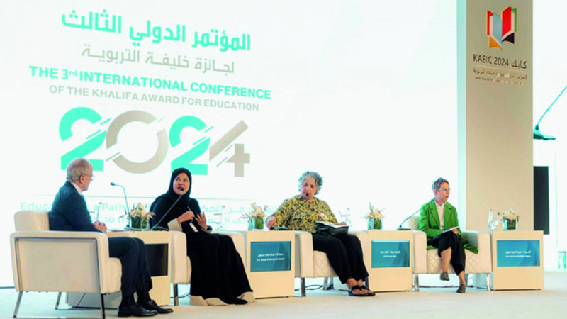 خبراء: دور حيوي للذكاء الاصطناعي في تطوير التعليم