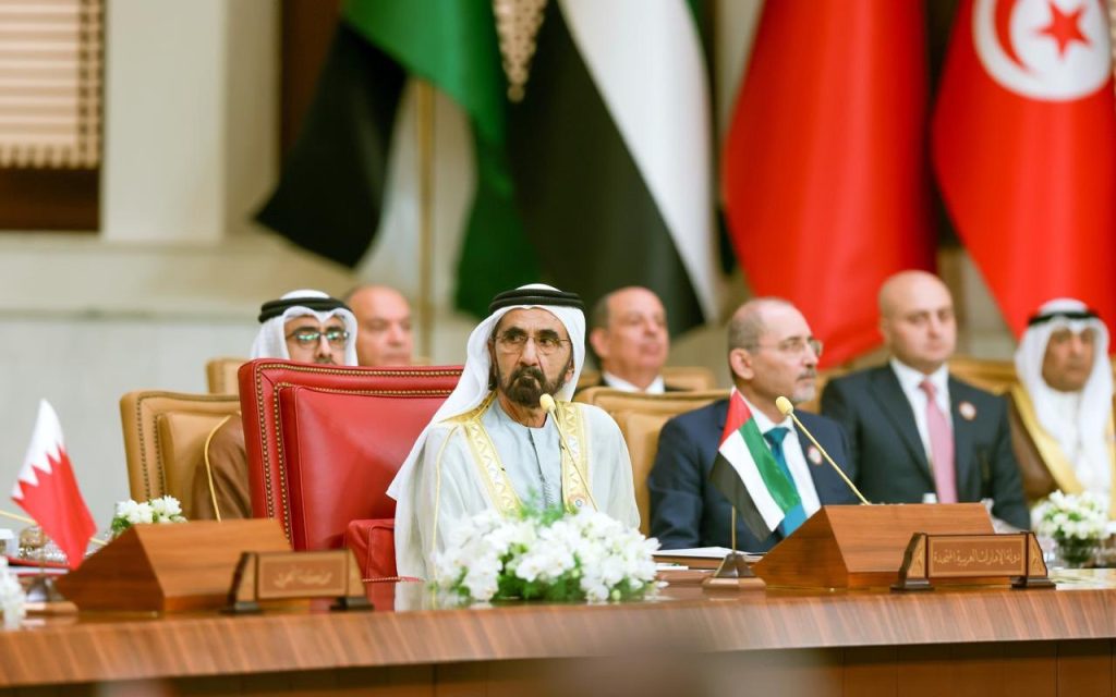 محمد بن راشد يشارك في القمة العربية الثالثة والثلاثين في العاصمة البحرينية المنامة