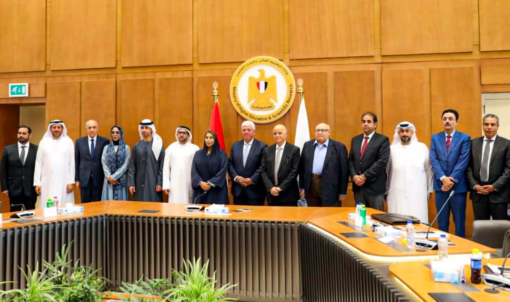 جامعة الشارقة تبحث إنشاء فرع لها في مصر