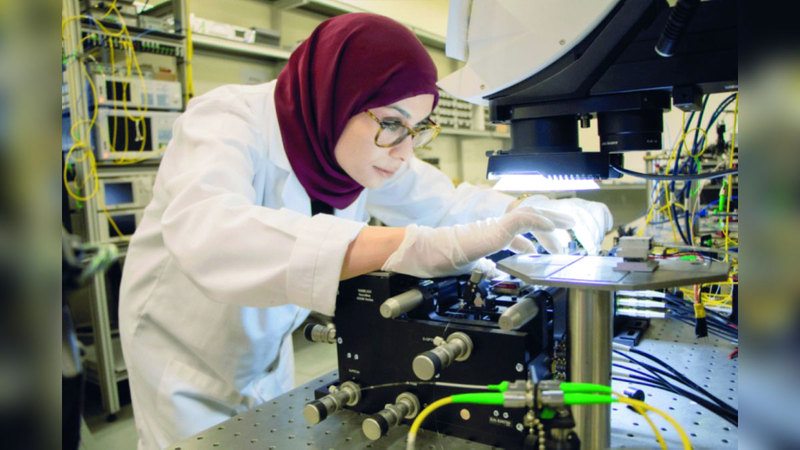 تطوير مادة ثنائية الأبعاد للتحكم في الضوء بدقة عالية