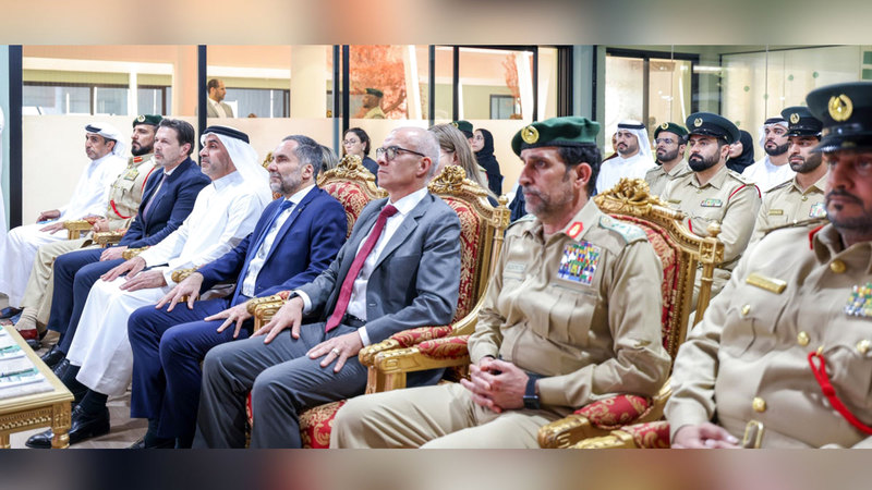 وزراء ومسؤولون يتعرفون إلى تجارب الإمارات في تعزيز الأمن والعمل الحكومي