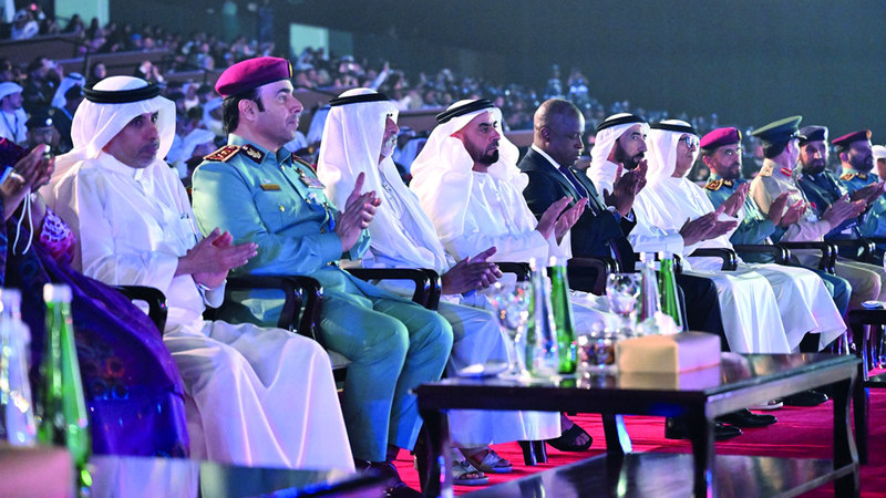 «آيسنار أبوظبي 2024» يستشرف مستقبل الأمن الوطني ودرء المخاطر