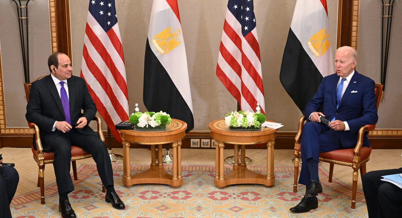 السيسي وبايدن يتفقان علي إدخال المساعدات من معبر كرم أبو سالم لحين فتح معبر رفح من الجانب الفلسطيني