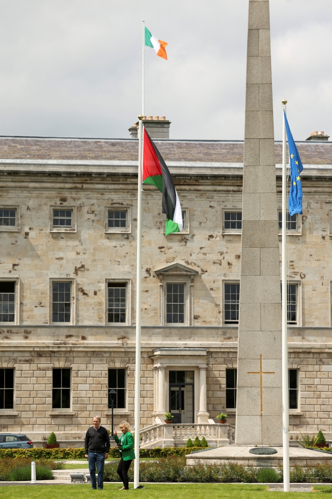 إيرلندا تعترف رسميا بدولة فلسطين لإبقاء “الأمل حيا”