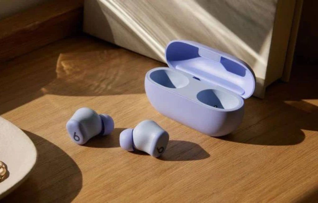 الكشف عن سماعات الأذن اللاسلكية Beats Solo Buds