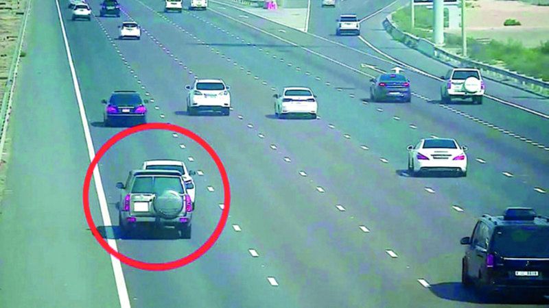 300 ألف مخالفة بسبب «القيادة البطيئة» على طرق الدولة العام الماضي