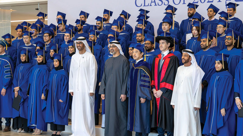 خالد بن محمد: بناء منظومة متكاملة لتوظيف الذكاء الاصطناعي في المجالات الحيوية