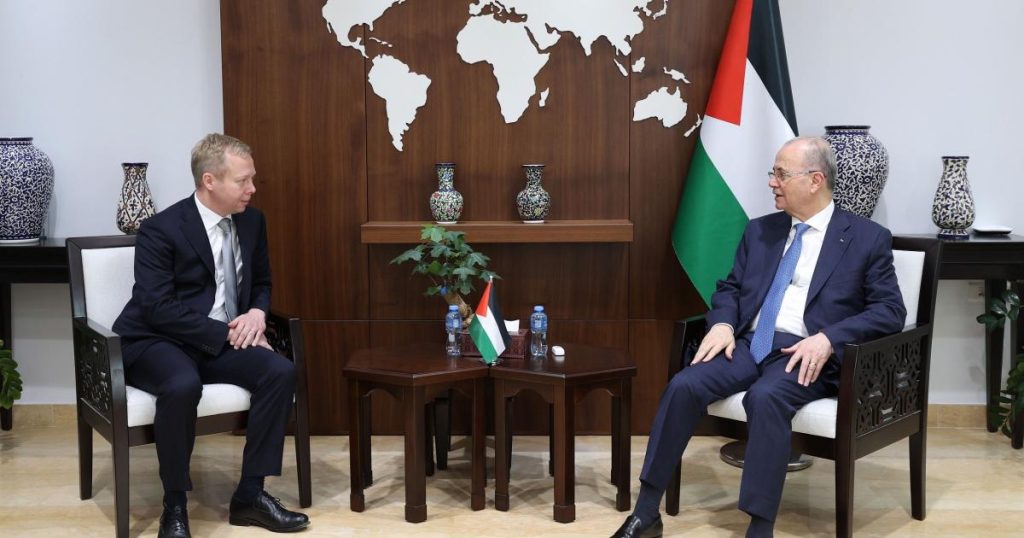 مصطفى يستعرض خطط اليوم التالي لانتهاء حرب غزة