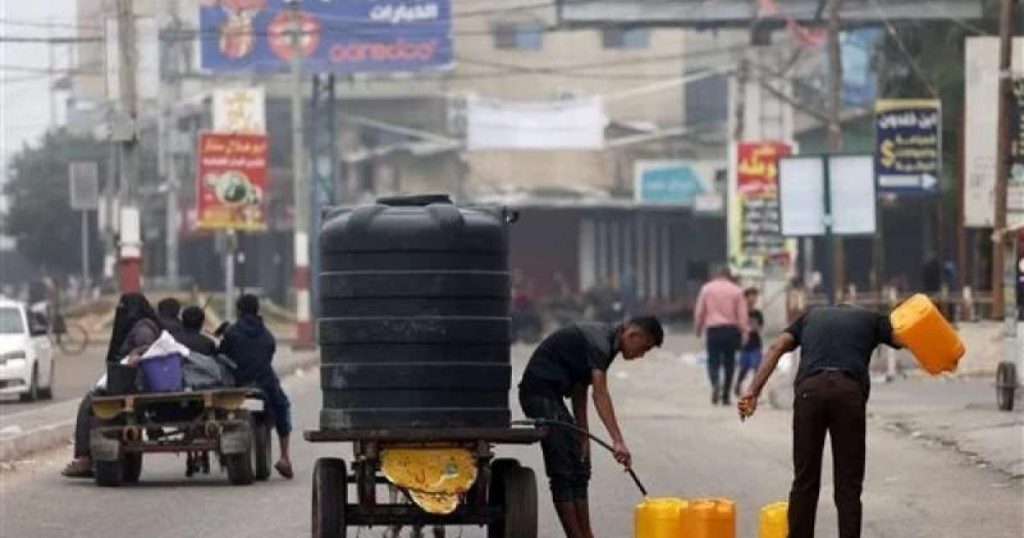 إسرائيل تستعد لزيادة إمدادات المياه إلى سكان غزة