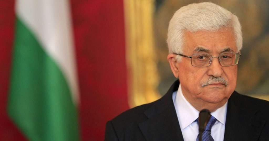 الرئيس عباس يصل السعودية ويلتقي ولي العهد غدا