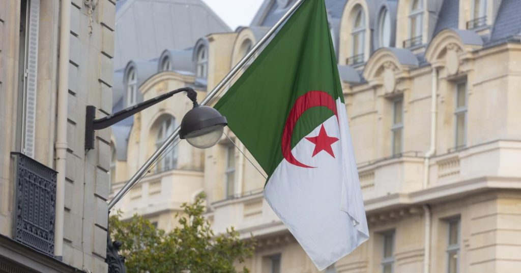 “التعليم العالي” برام الله تعلن عن منح دراسية في الجزائر