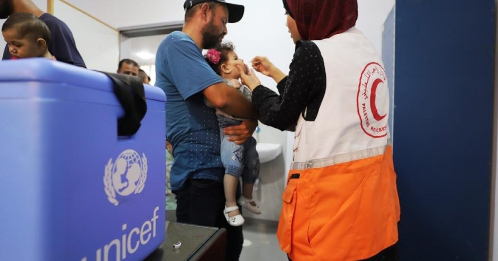 الصحة تكشف نسبة الأطفال الذين تلقوا لقاح شلل الأطفال في غزة