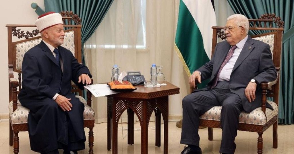 تفاصيل لقاء الرئيس عباس مع مفتي فلسطين
