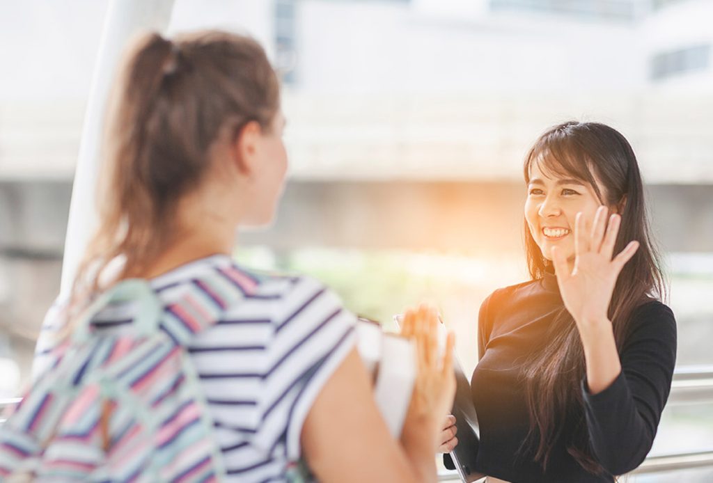 موظفة سابقة ترفع دعوى ضد رب عملها لأنها لم تتلقى بطاقة وداع