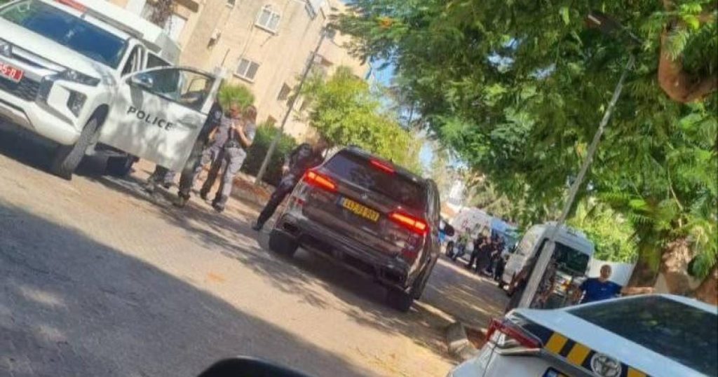 إصابة 6 إسرائيليين طعنا في مدينة الخضيرة شمال تل أبيب