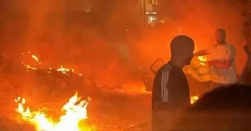 بالفيديو: مجزرة حارة الحمام – 14 شهيدا في غارة جوية على مقهى بطولكرم