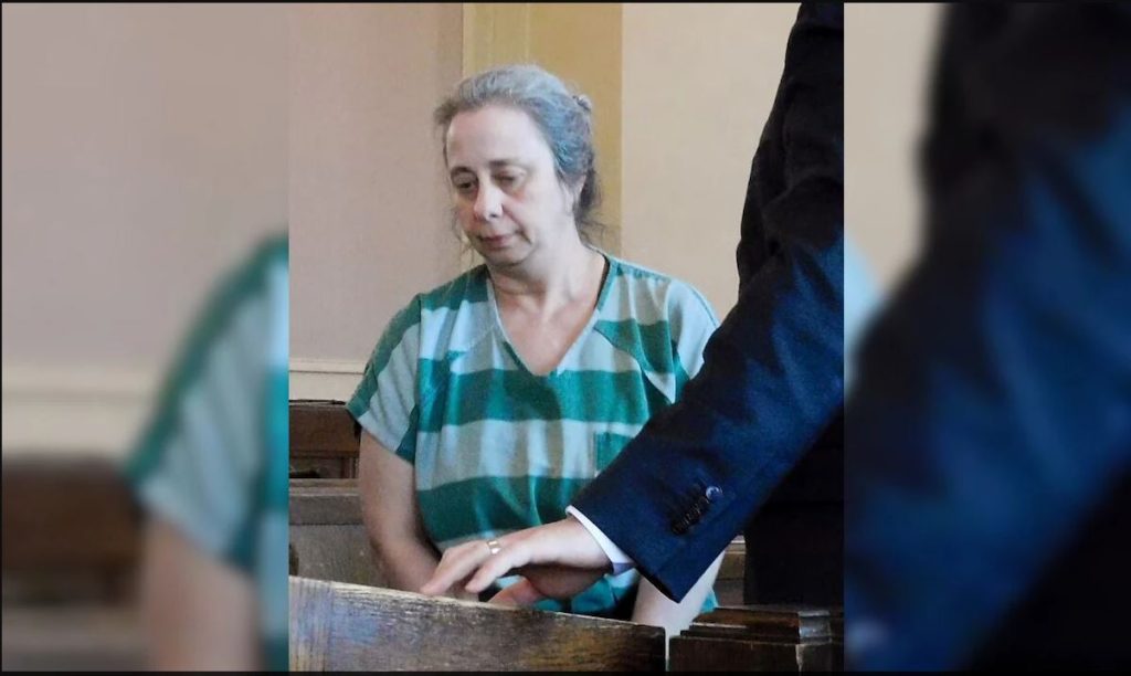 سممت صديقها بسبب 30 مليون دولار غير موجودة