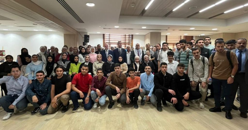 تفاصيل لقاء الهباش مع طلبة منحة الأزهر في مصر
