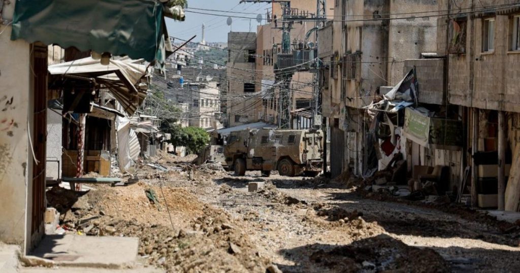 لليوم الـ 48 على التوالي: الاحتلال يواصل عدوانه على طولكرم ومخيميها