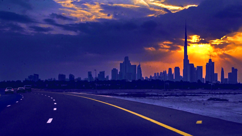 غروب وغيوم في دبي