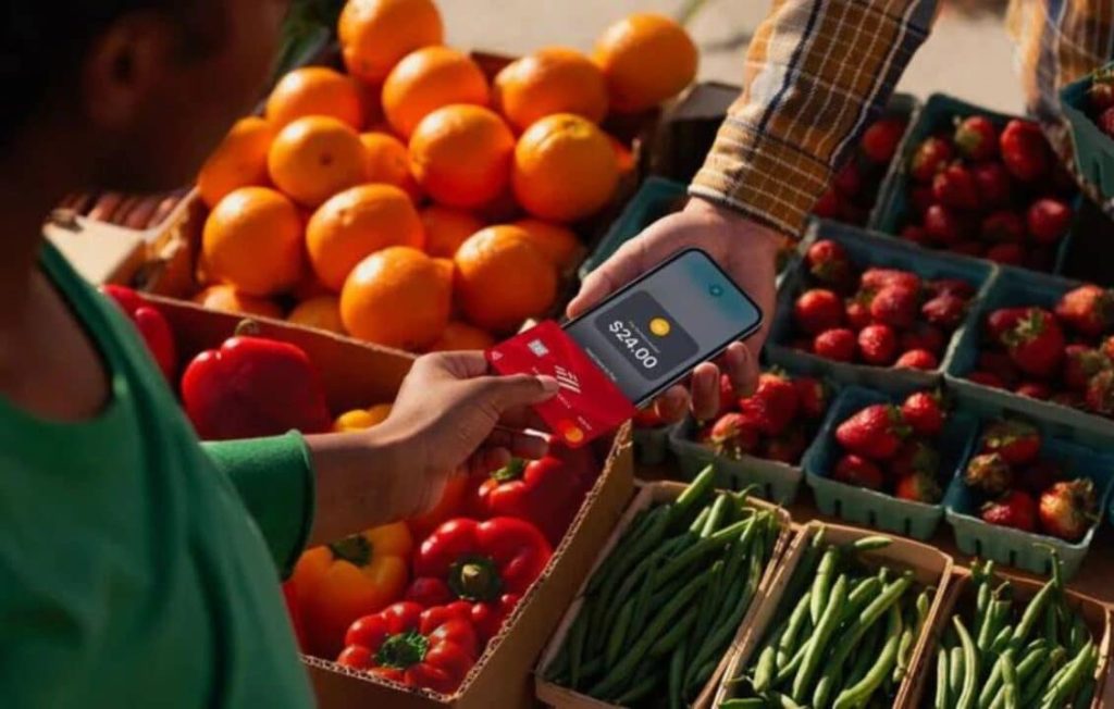 دفع غير تلامسي.. آبل تطلق ميزة “قرّب للدفع على آيفون” في الإمارات