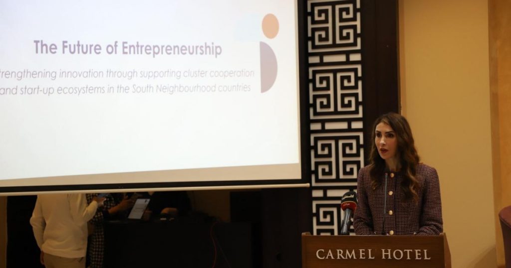 عطاري تطالب بالضغط على الاحتلال لرفع القيود على حركة العمال والبضائع والإعمار