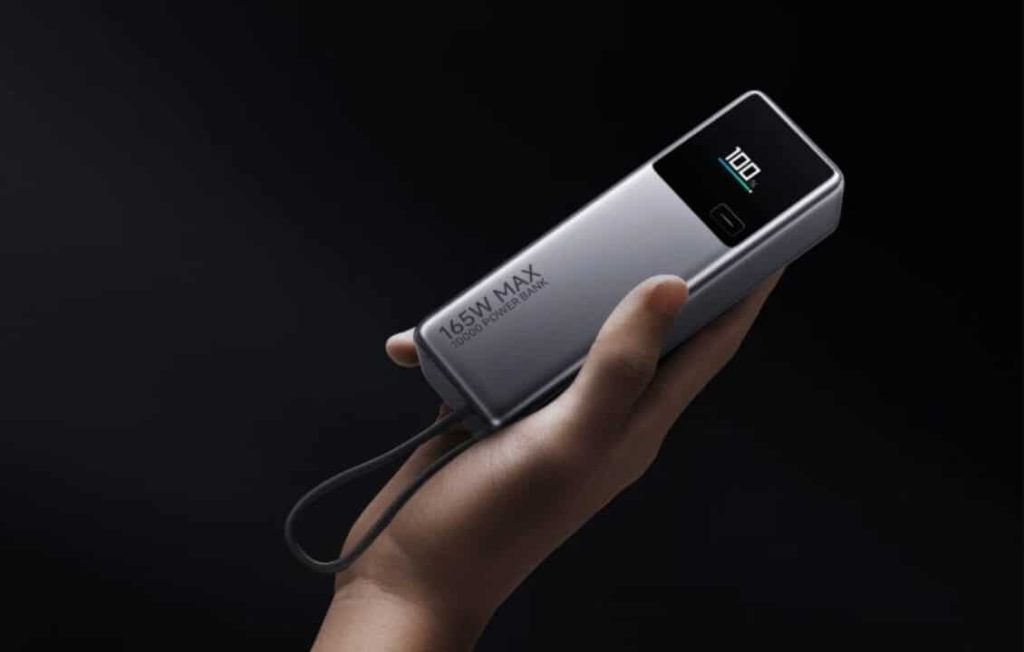 شاومي تُطلق شاحنًا محمولًا بسرعة شحن فائقة