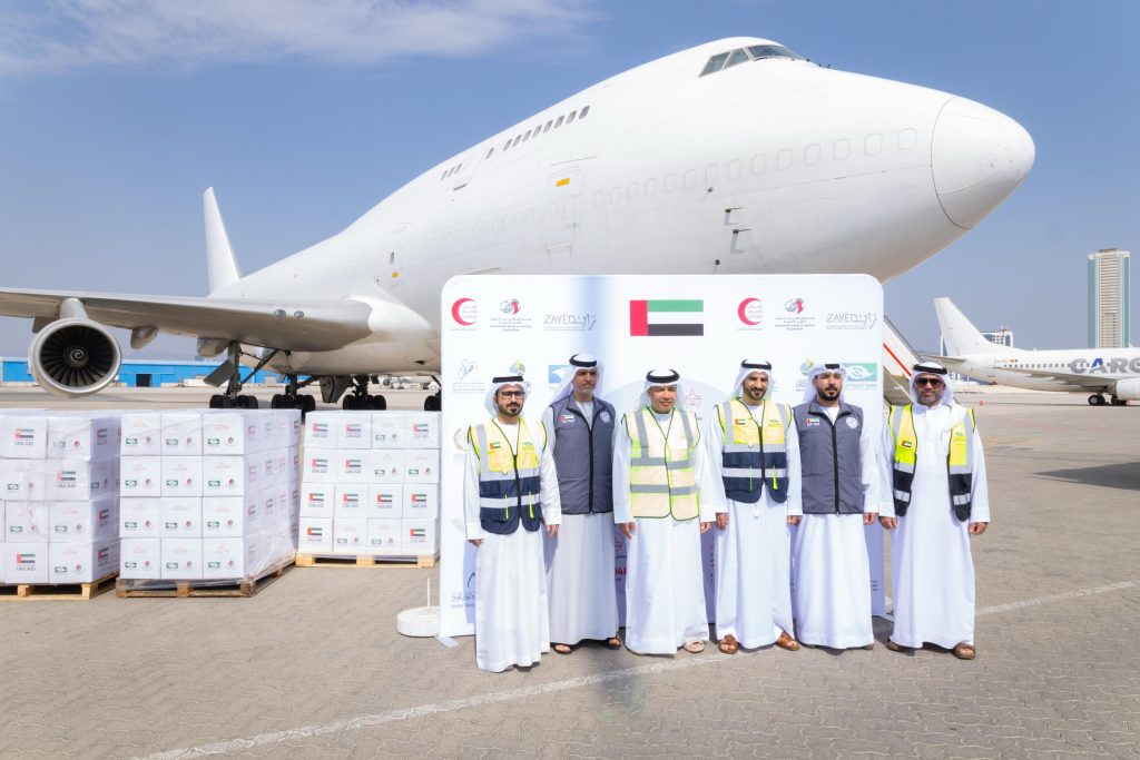 بتوجيهات حاكم الفجيرة.. “حمد الإنسانية” وخيرية الفجيرة تقدمان 257 طنا من المواد الغذائية ضمن حملة الفارس الشهم 3 لدعم غزة