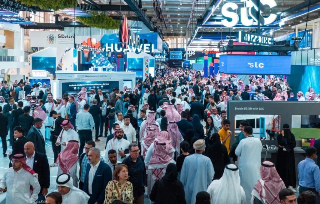 “إتش بي إي” تقدم تجربة تفاعلية فريدة بالذكاء الاصطناعي وحلول سحابية مبتكرة في “ليب 2025”