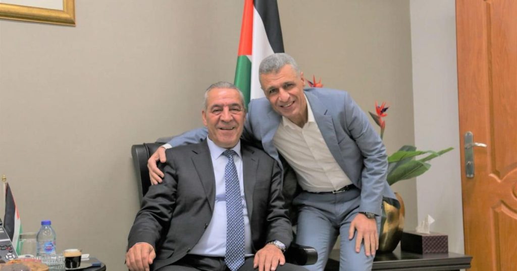 خلفا لحسين الشيخ.. الرئيس عباس يعين أيمن قنديل رئيسا للشؤون المدنية