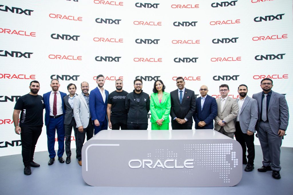 CNTXTوOracle تعززان شراكتهما في مجال الذكاء الاصطناعي لدفع عجلة الابتكار