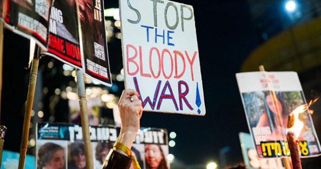 تصاعد الاحتجاج في إسرائيل: آلاف من قطاعات جديدة تُطالب بوقف الحرب