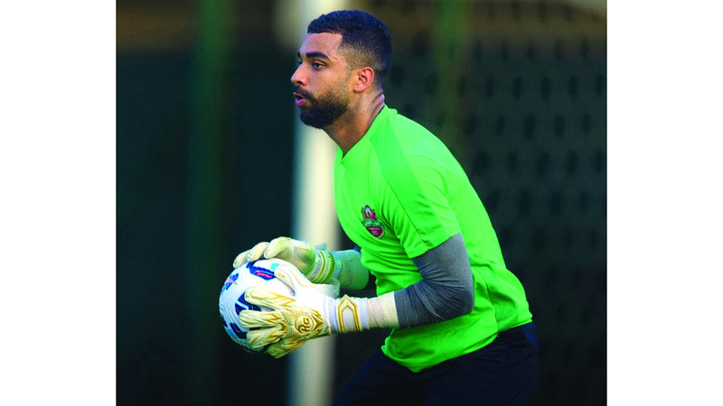 المقبالي: أتمنى أن يحسم شباب الأهلي لقب الدوري مبكراً